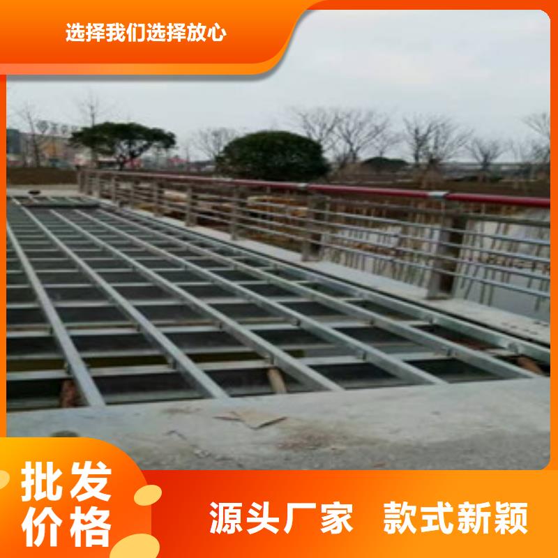 临沧当地耐腐蚀的304复合管景观桥梁护栏多少钱一米