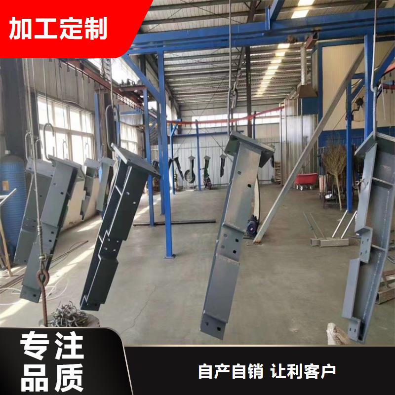 滁州定制锌钢木纹转印护栏坚固耐用不变形认准展鸿护栏厂家