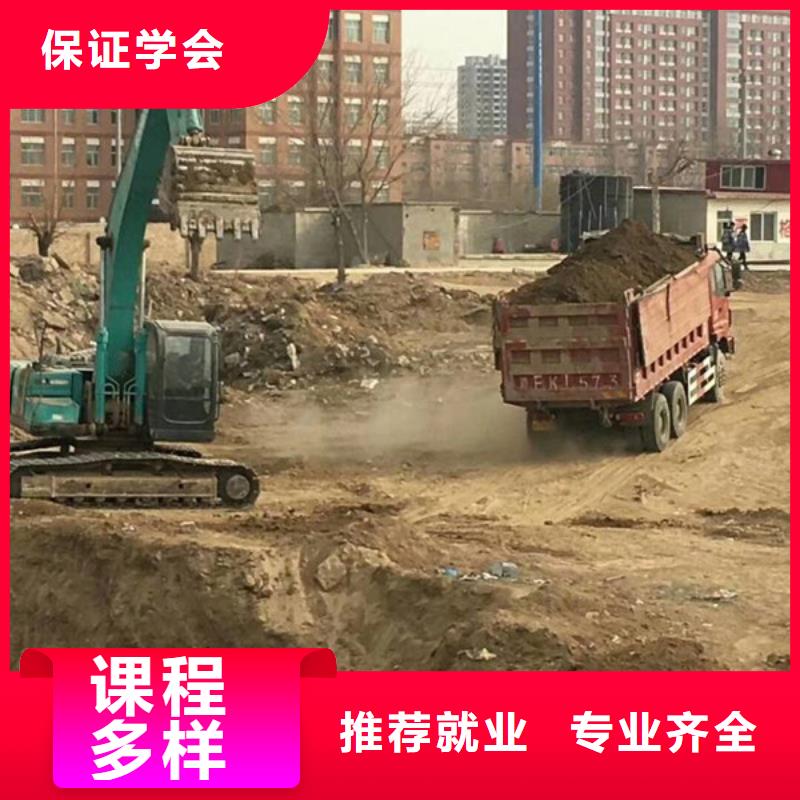 塔吊叉车驾驶技术培训基地教练手把手教学