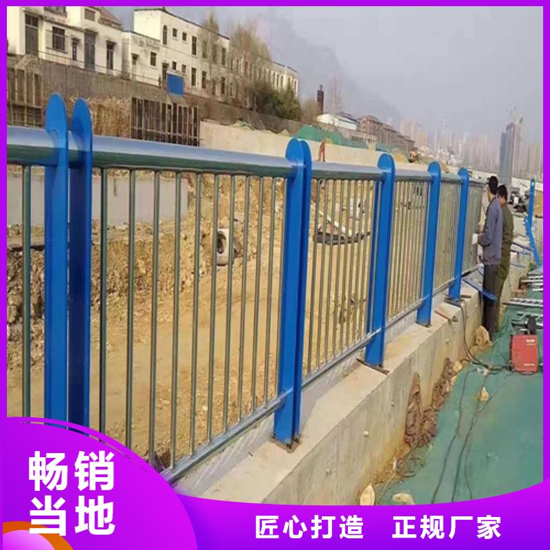 批发镀锌管仿木护栏的基地