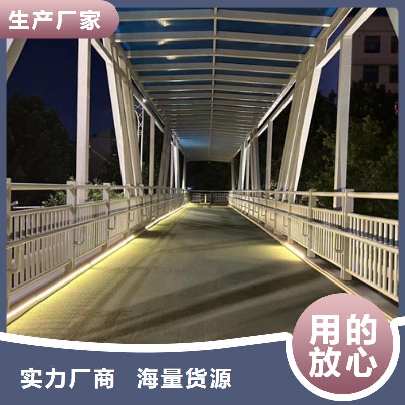 道路LED灯光护栏样式众多