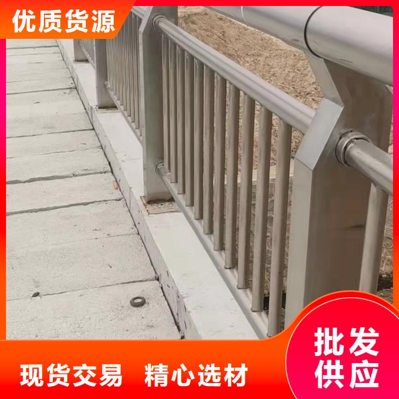 带灯的河道护栏SS级防护栏杆造型美观