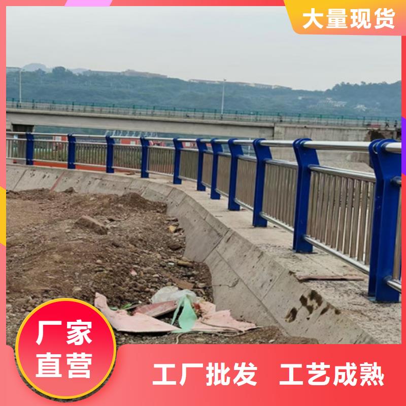 销售公路防撞灯光护栏的厂家