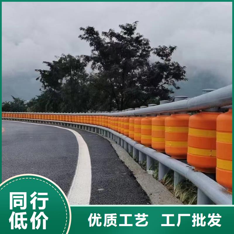 右江高速公路护栏