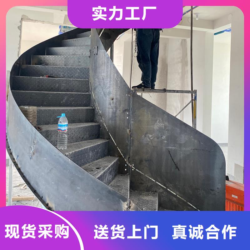 精益求精宇通酒店会所钢化玻璃楼梯设计新颖