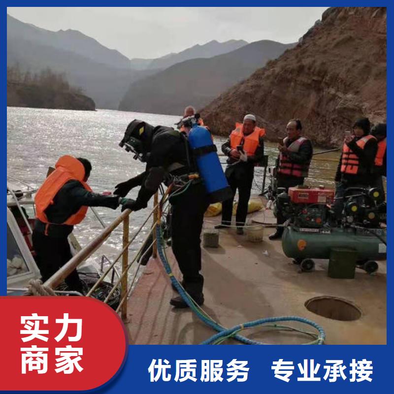 广安市华蓥市




潜水打捞尸体






救援队






