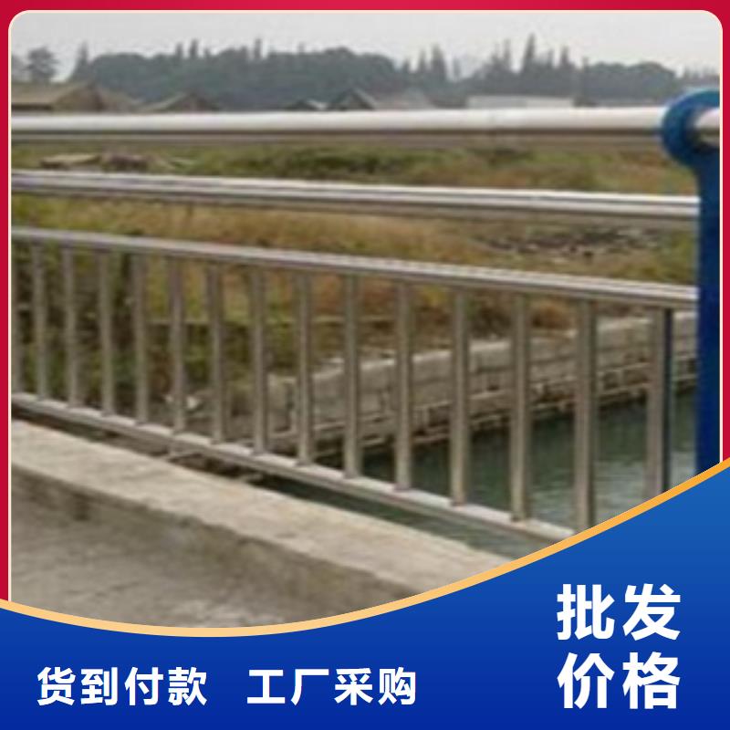 【丽江】当地人行道隔离栏杆施工